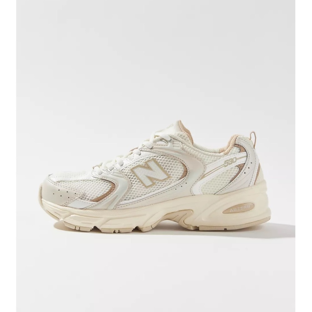 New Balance 530 in White/Beige Angora